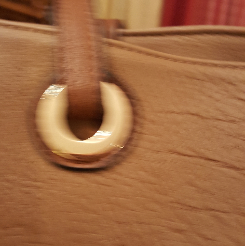 Handbag - Picture 3 of 8